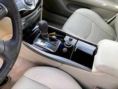 Used 2012 INFINITI M37 w/ Premium Pkg RWD image 20