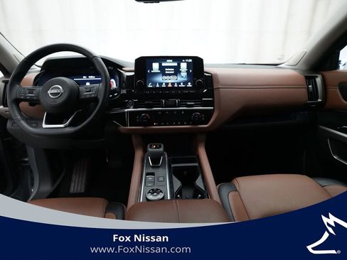 Certified 2023 Nissan Pathfinder Platinum image 5