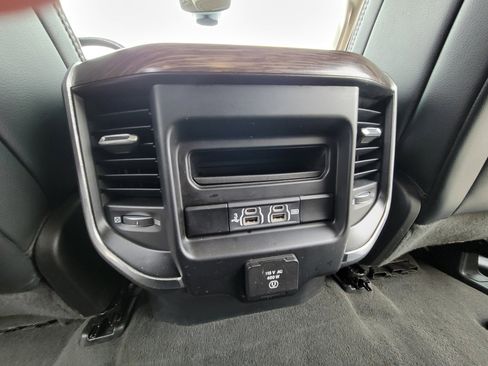 Used 2019 RAM 1500 Laramie w/ Trailer Tow Group image 39