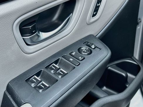 Used 2025 Honda Pilot Touring image 18