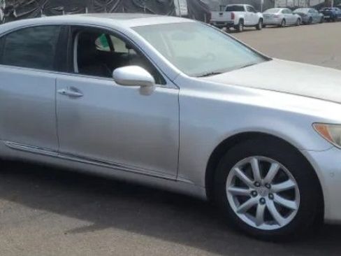 Used 2009 Lexus LS 460 RWD image 1