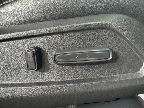 Used 2024 Honda Pilot Touring image 39