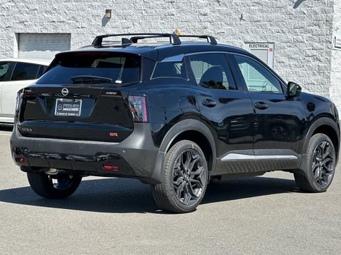 New 2025 Nissan Kicks SR image 4
