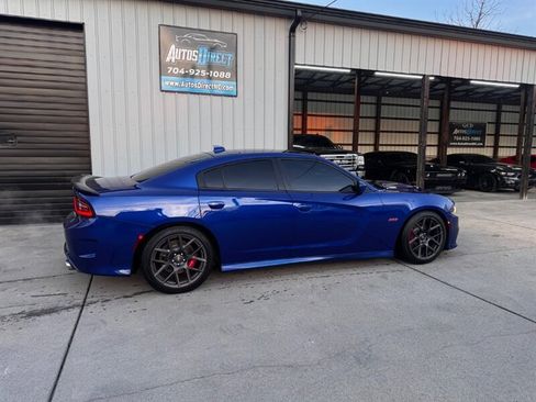 Used 2019 Dodge Charger Scat Pack w/ Technology Group image 9
