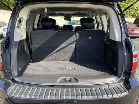 Used 2021 Nissan Armada SL w/ Captain's Chairs Package image 12