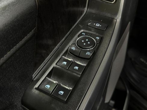 Used 2023 Ford F350 Lariat w/ Lariat Ultimate Package AWD/4WD image 30