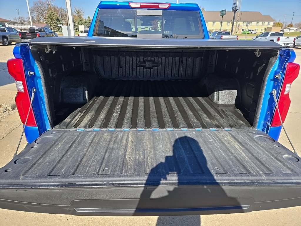 Used 2025 Chevrolet Silverado 1500 RST AWD/4WD image 13