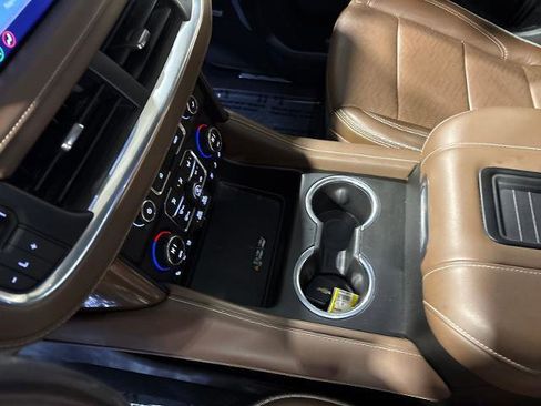 Used 2021 Chevrolet Tahoe High Country w/ Premium Package image 24