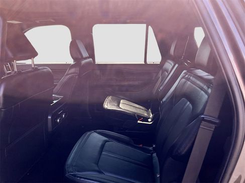 Used 2021 Ford Expedition Limited image 26