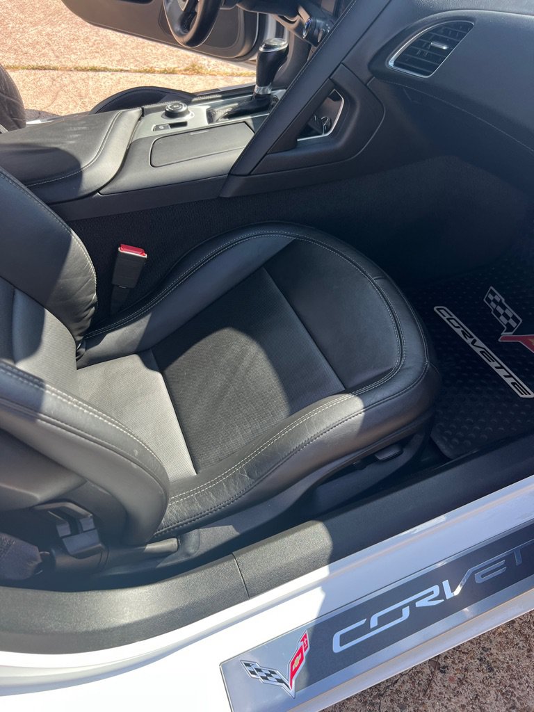 Used 2015 Chevrolet Corvette Stingray Coupe w/ ZF1 Appearance Package RWD image 16