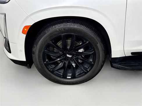 Used 2021 Cadillac Escalade Sport Platinum w/ LPO, ONYX Package image 27