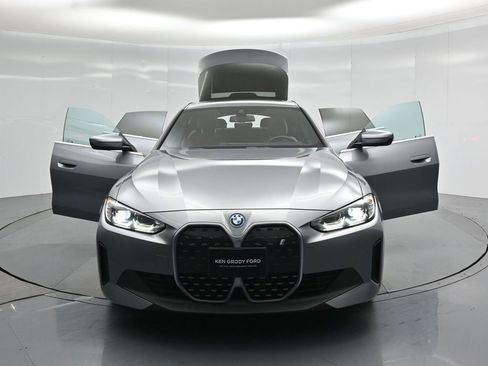 Used 2023 BMW i4 eDrive40 RWD image 33