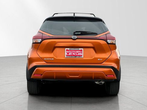 Used 2023 Nissan Kicks SV w/ Exterior Package FWD image 5