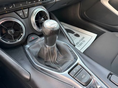Used 2018 Chevrolet Camaro LS RWD image 25
