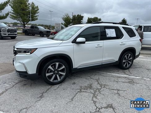 Used 2025 Honda Pilot Touring image 15