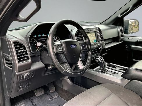 Used 2018 Ford F150 XLT w/ Equipment Group 302A Luxury AWD/4WD image 11