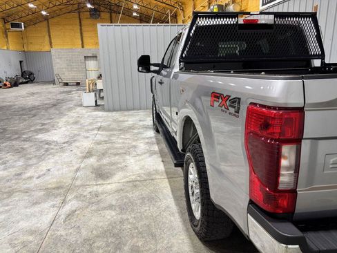 Used 2022 Ford F250 XLT w/ XLT Value Package AWD/4WD image 9