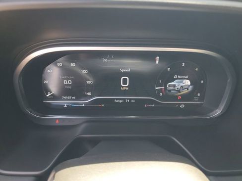 Used 2023 GMC Yukon SLT RWD image 13
