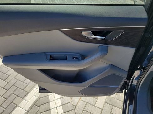 Used 2023 Audi Q7 2.0T Premium Plus w/ Premium Plus Package image 22