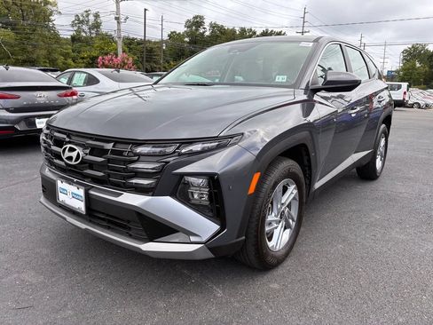 Used 2026 Hyundai Tucson SE AWD/4WD image 3