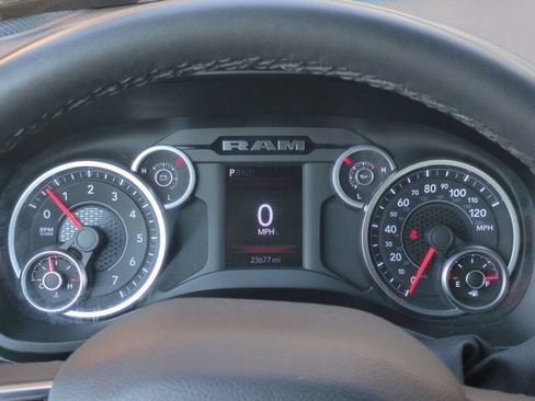 Used 2025 RAM 2500 Big Horn AWD/4WD image 26