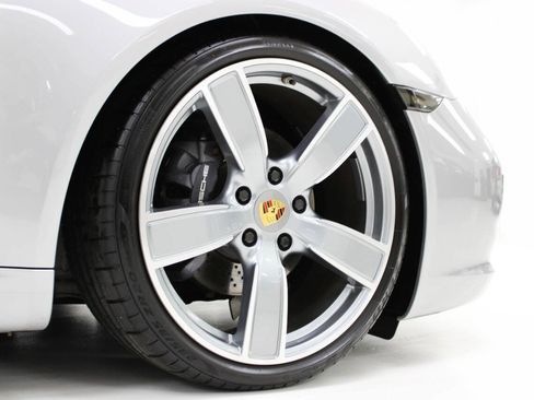 Used 2017 Porsche 911 Carrera image 34