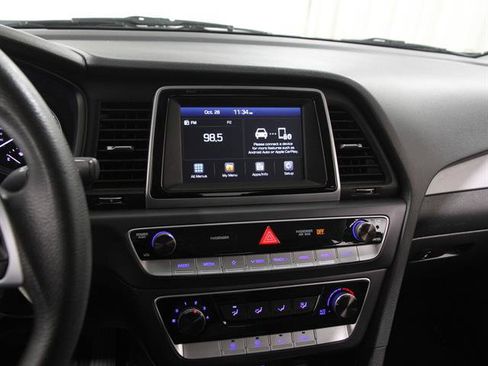 Used 2019 Hyundai Sonata SE image 9