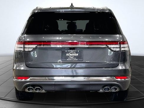 Used 2020 Lincoln Aviator Reserve w/ Equipment Group 202A AWD/4WD image 4
