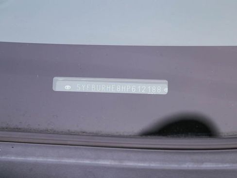 Used 2017 Toyota Corolla L image 13