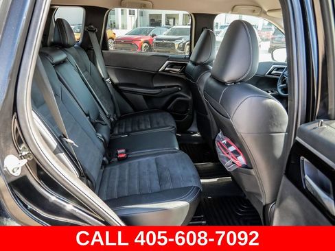 Used 2024 Mitsubishi Outlander SE FWD image 21