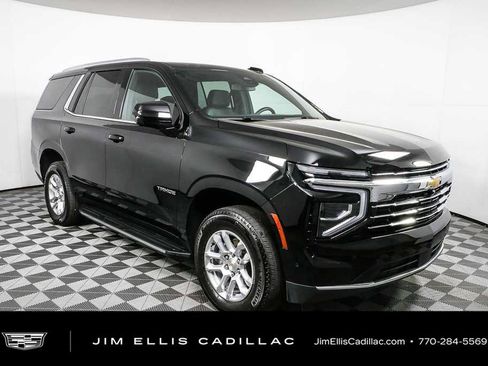 Used 2025 Chevrolet Tahoe LT RWD image 1