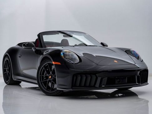 Certified 2026 Porsche 911 Carrera GTS RWD image 8