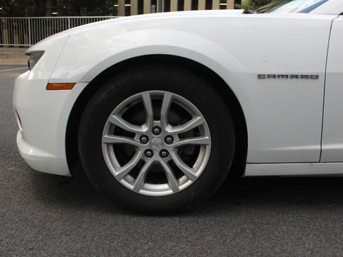 Used 2015 Chevrolet Camaro LT RWD image 11