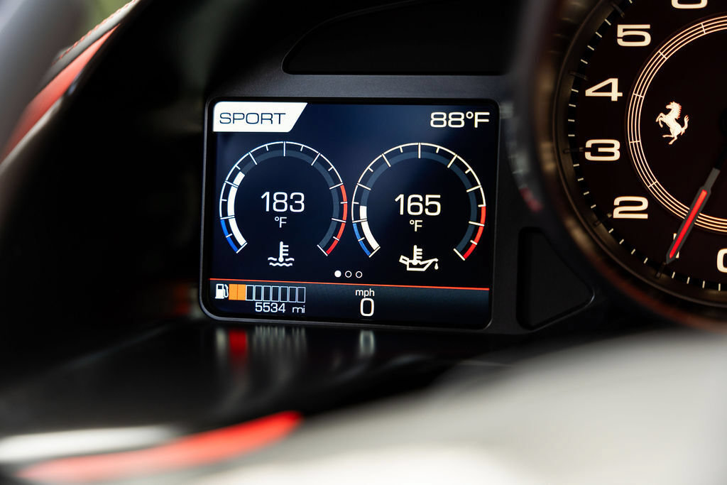 Used 2020 Ferrari 812 Superfast RWD image 33