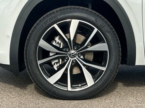New 2026 Volkswagen Atlas SEL Premium R-Line AWD/4WD image 26