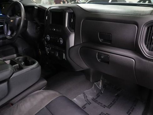 Used 2022 Chevrolet Silverado 1500 Custom AWD/4WD image 27