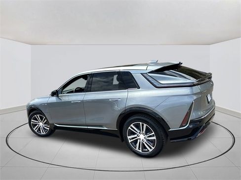 New 2025 Cadillac Lyriq Luxury image 3