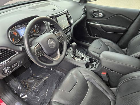 Used 2019 Jeep Cherokee Limited w/ Luxury Group image 18