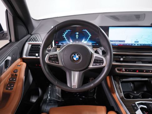 Used 2026 BMW X5 sDrive40i w/ M Sport Package RWD image 9