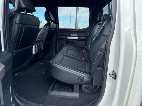 Used 2022 Ford F350 Lariat image 14