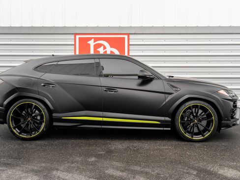 Used 2021 Lamborghini Urus AWD/4WD image 53