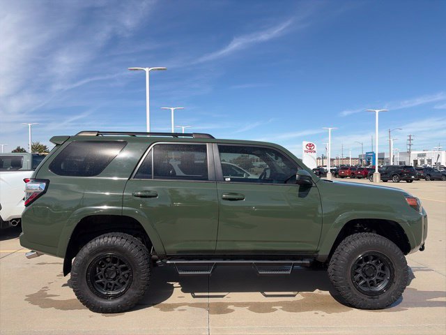 Used 2021 Toyota 4Runner Trail Special Edition AWD/4WD image 8