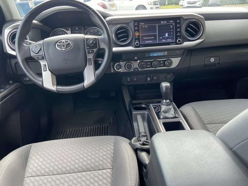Used 2023 Toyota Tacoma SR5 w/ Technology Package AWD/4WD image 11