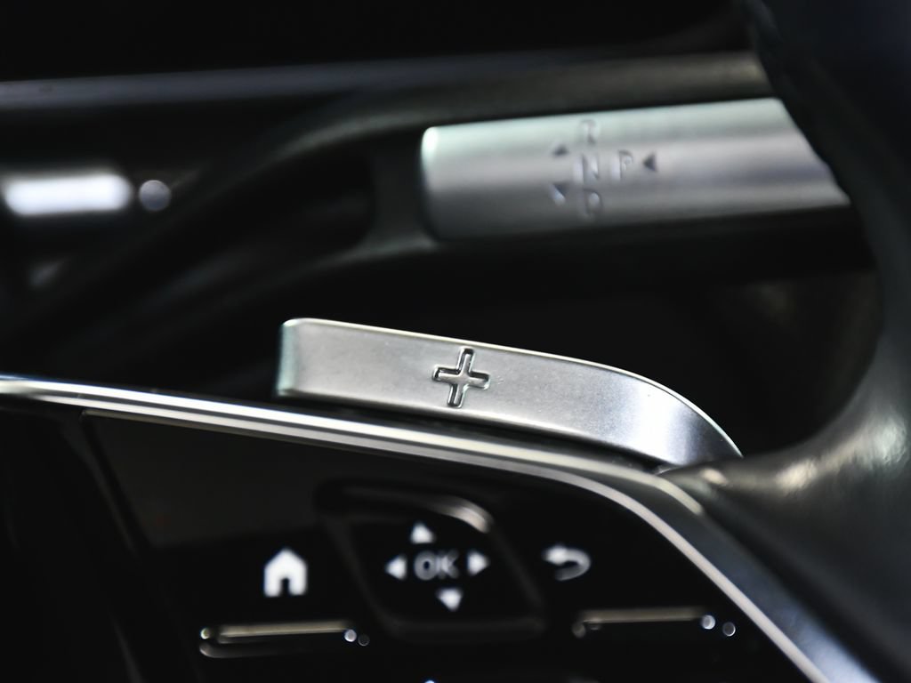 Used 2022 Mercedes-Benz S 500 4MATIC w/ AMG Line Package image 45