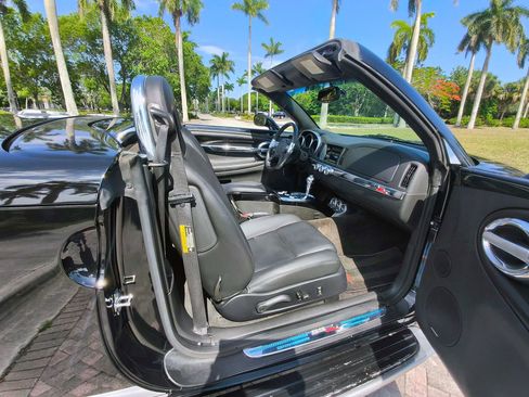 Used 2006 Chevrolet SSR w/ Preferred Equipment Group RWD image 14