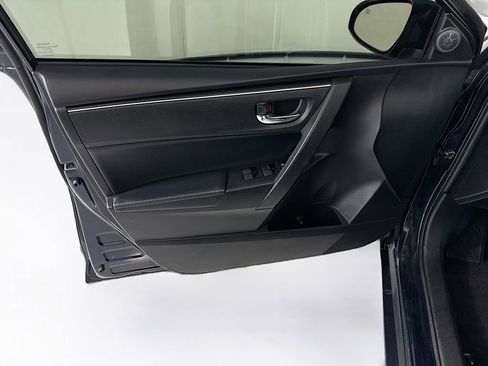 Used 2017 Toyota Corolla XLE FWD image 24