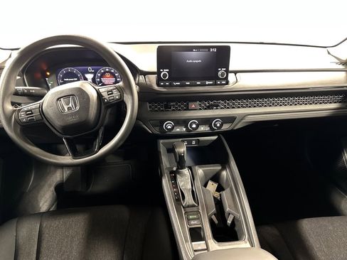 Used 2025 Honda Accord LX image 4