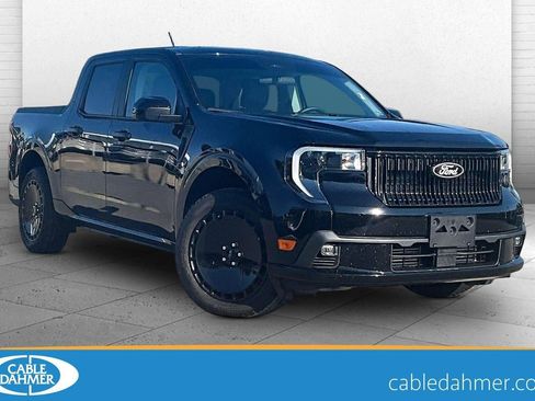 Used 2025 Ford Maverick Lobo AWD/4WD image 1