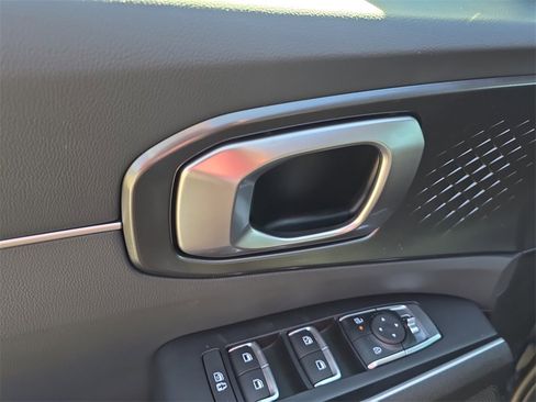 New 2026 Kia Sorento S image 18