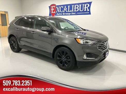 Used 2019 Ford Edge Titanium FWD image 1
